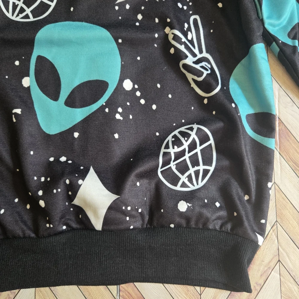 Kids Alien Space Crewneck Sweatshirt Black Teal Graphic Pullover Sweater 4-5Y